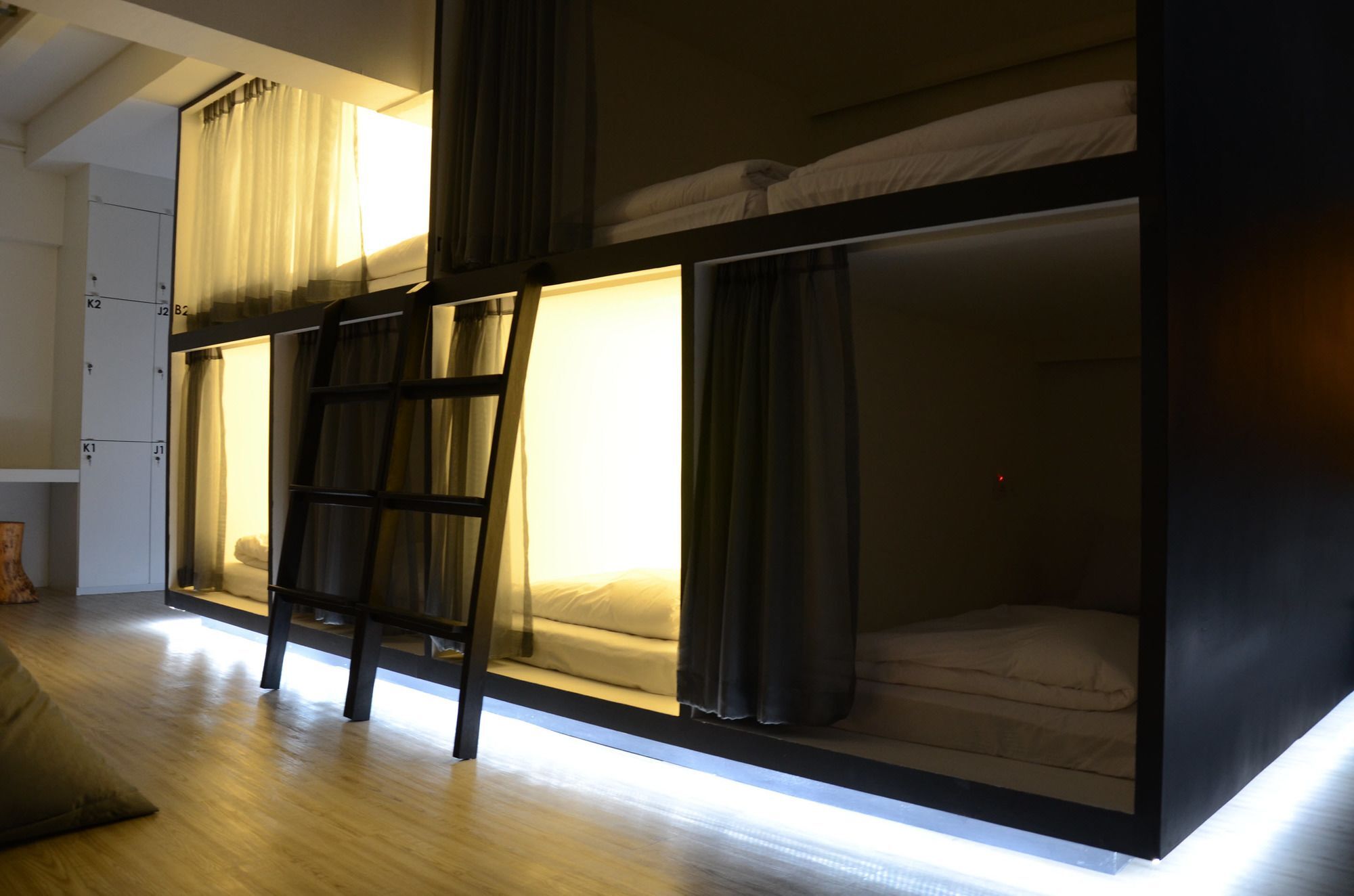 3 Howw Hostel At Sukhumvit 21 Bangkok Kültér fotó